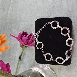 Swarovski Crystal Pavé Circle Link Bracelet Silver Tone Toggle Clasp